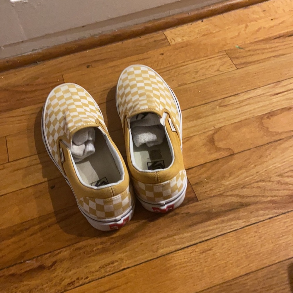 Vans - Picture 3 of 4